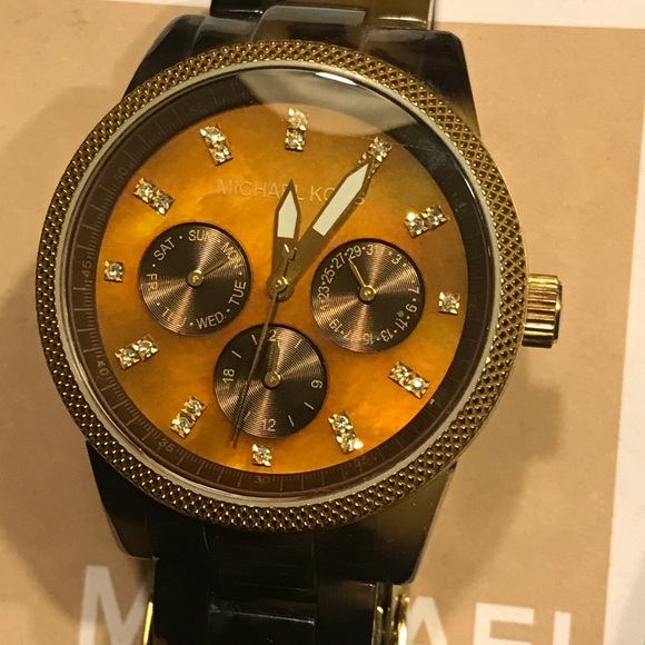 Authentic Micheal Kors watch MK 5038 - Picture 5 of 6